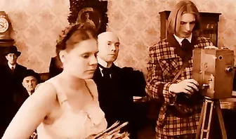 Голая девушка выпорота прутьями в русском кино