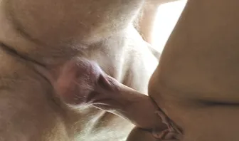 Престарелая супружеская пара устроила жаркую порку раком